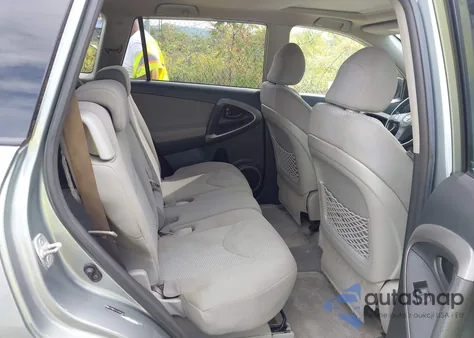 2007 Toyota Rav4 Limited z USA, uszkodzony, nr VIN JTMBD31V676041359